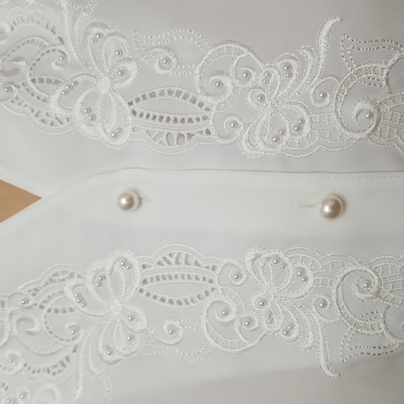 Vintage white button down shirt, size 12P - Picture 11 of 13